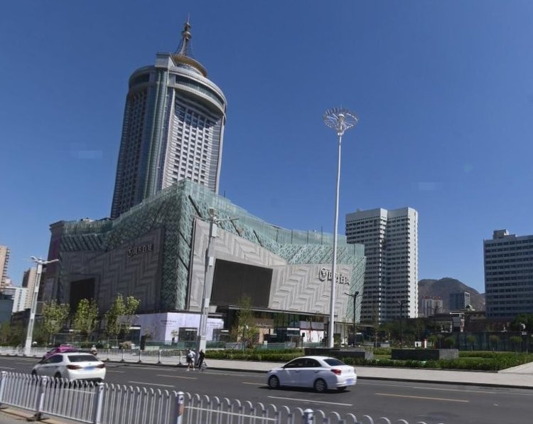 兰州国芳百货LED大屏广告 占据东方红商圈核心，引爆品牌声量